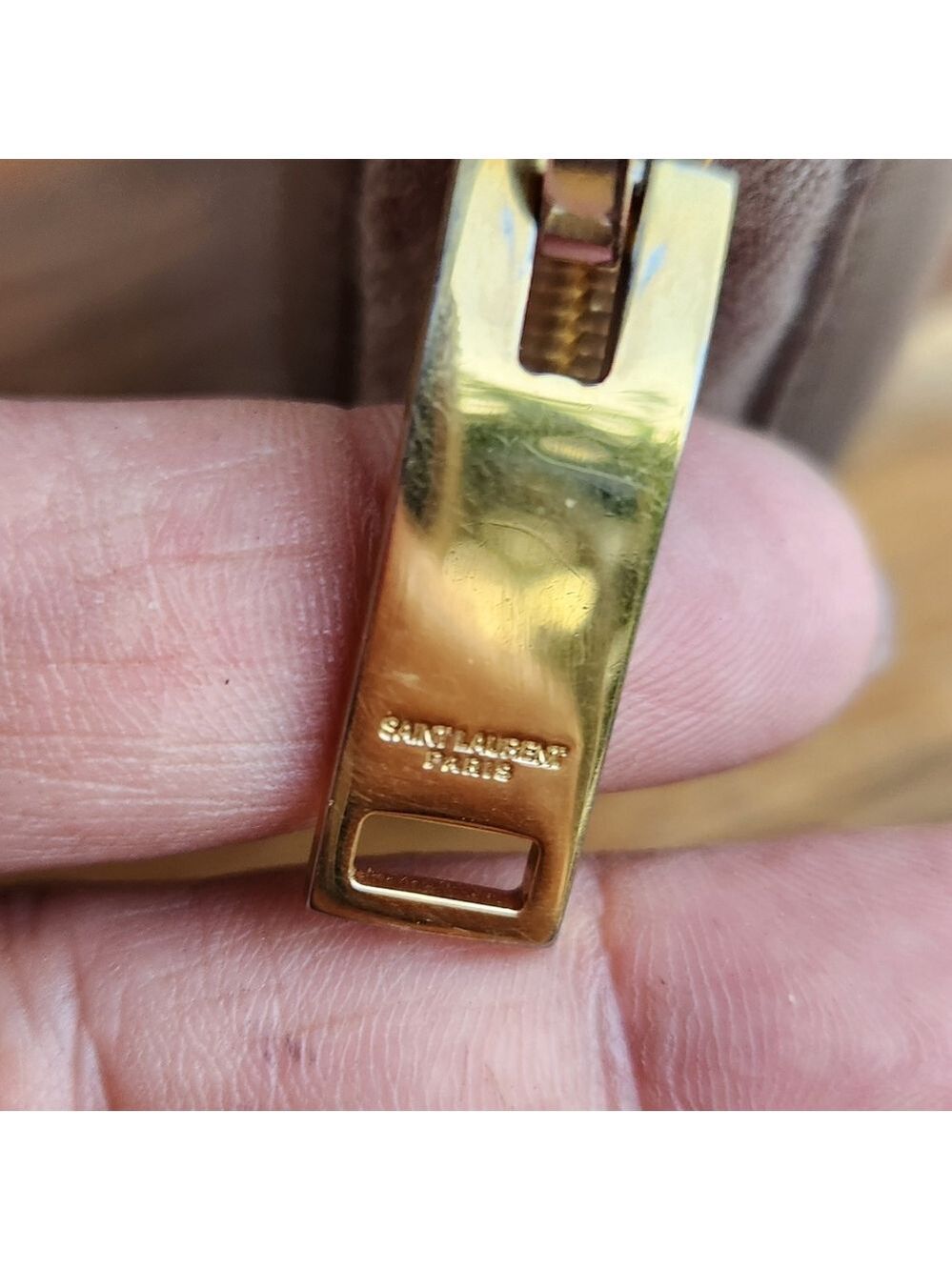 Yves Saint Laurent Tan Wallet Gold Hardware. - Picture 7 of 15